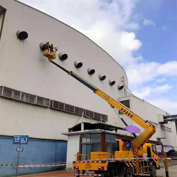 宜春袁州高空作业车出租服务：专业广告牌安装解决方案